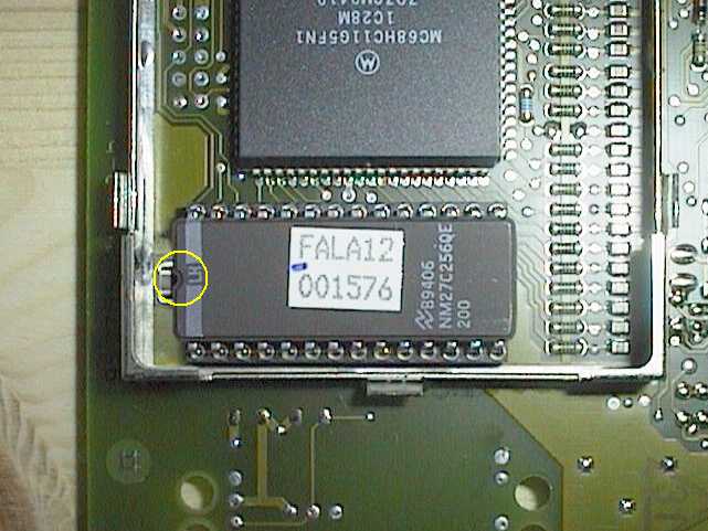 dip_chip.jpg (46322 bytes)